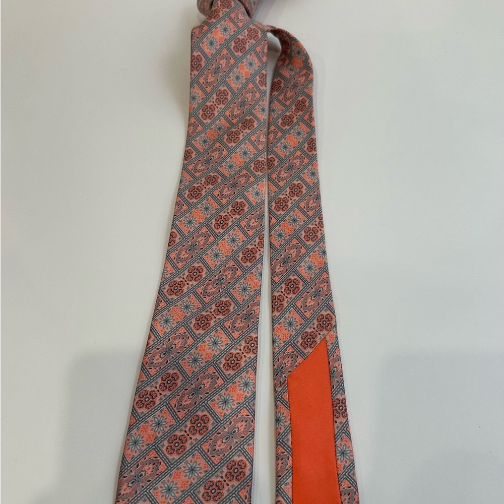 italo ferretti Silk tie Men’s Size 3” W 58” L Approx Geometric Made In Italy